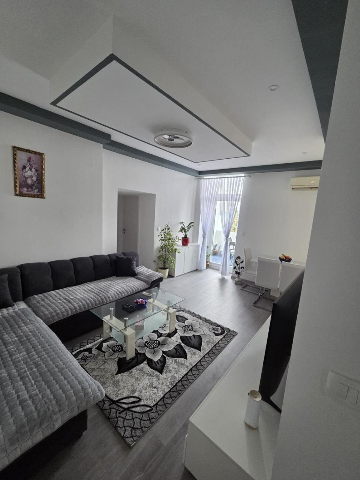 Sea View With Garage Appartamento *